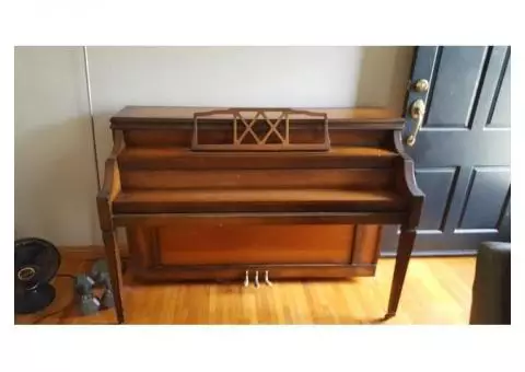 Free Upright Grand Piano